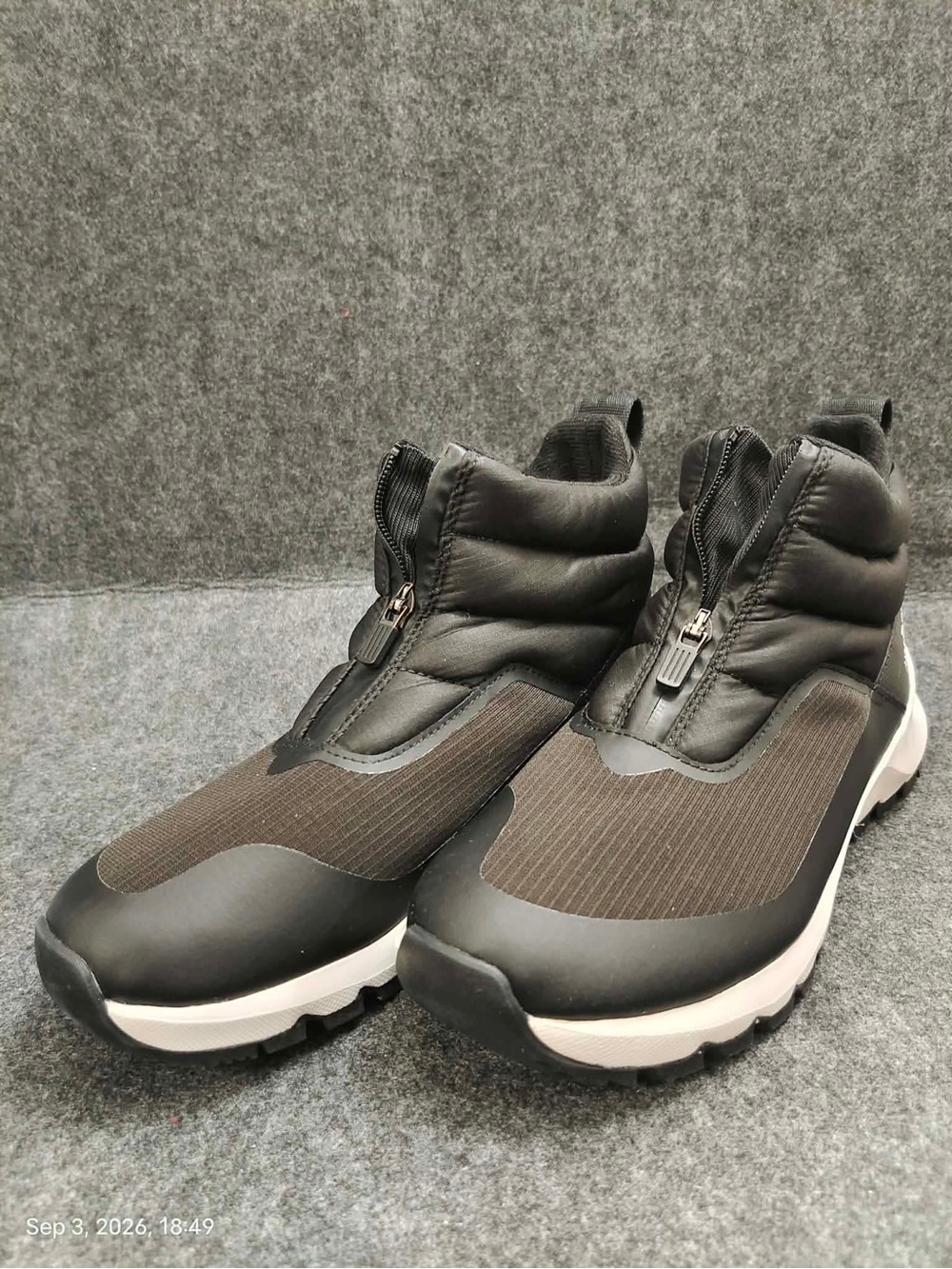 NWOB NORTH FACE Women's ThermoBall Zip Up II Snow Boot Size 8 Black/White
